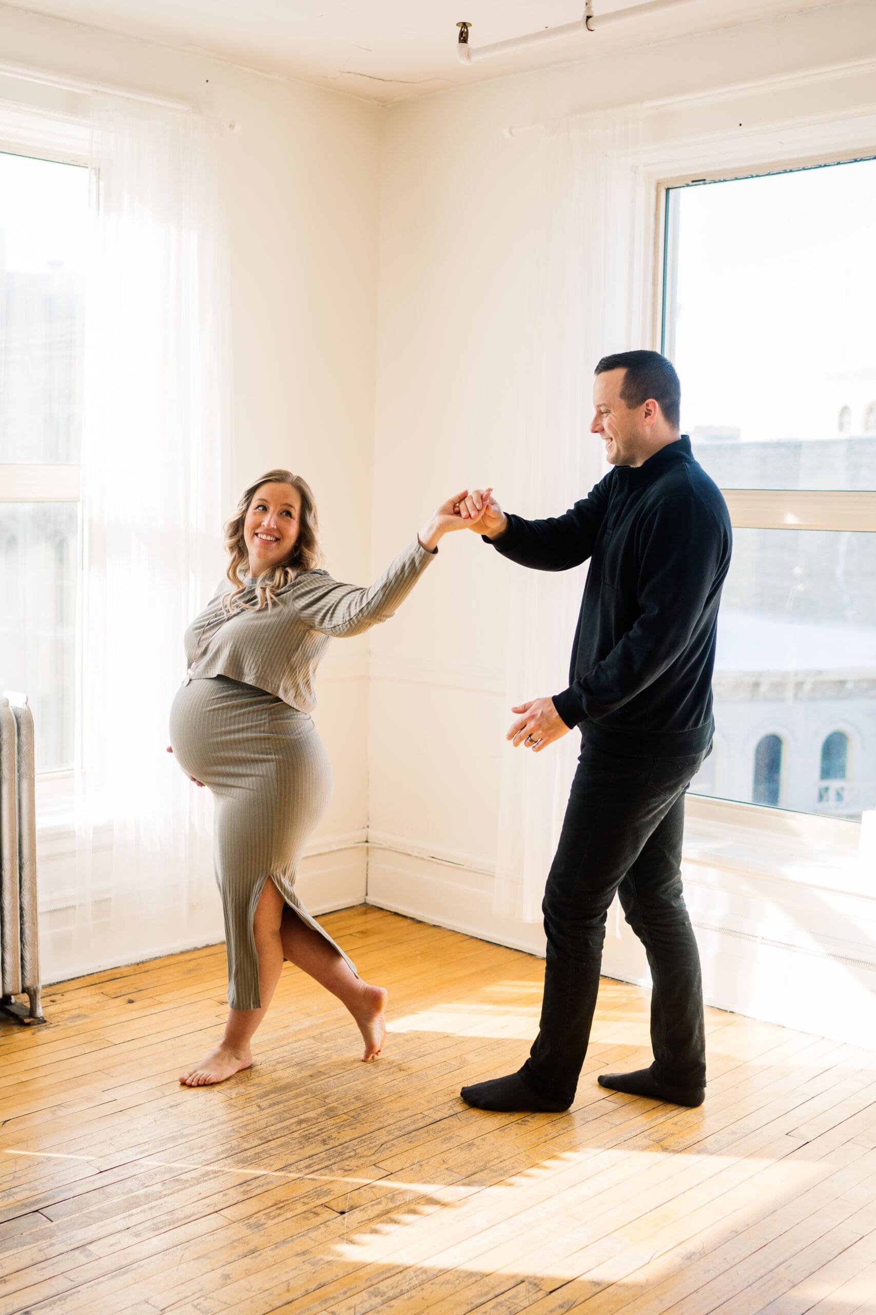 winnipeg maternity photoshoot in studio with a lifestyle and storytelling perspective