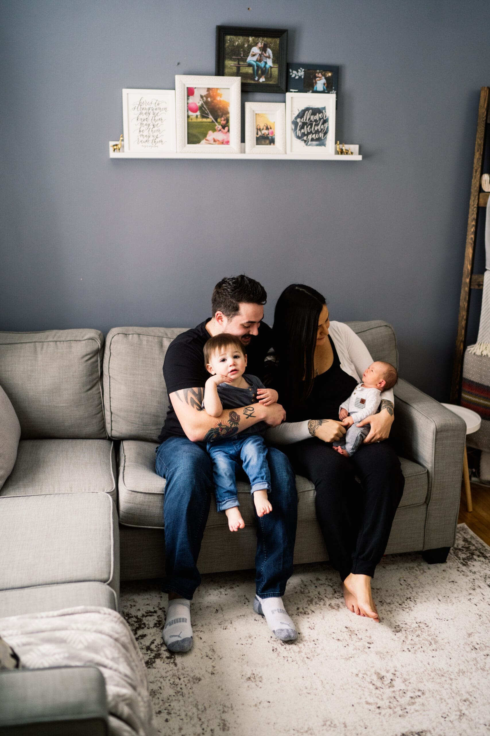 winnipeg family and newborn photographer in winnipeg at an in home lifestyle session