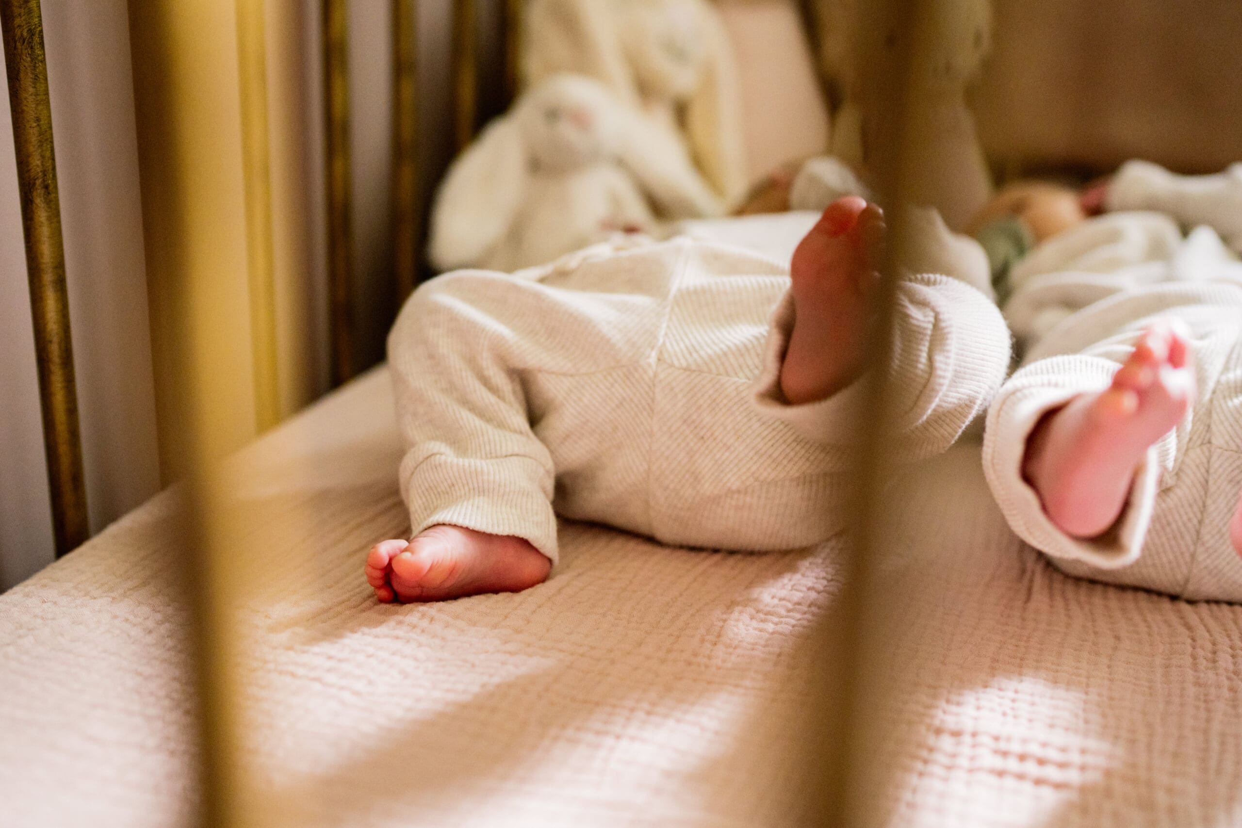 winnipeg in home newborn session with twin girls in winnipeg manitoba
